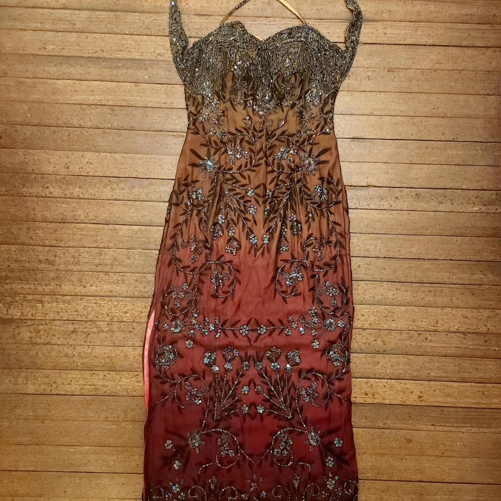 Vintage Je Matadi By Sean Mehta  Beaded Red & Black Gown